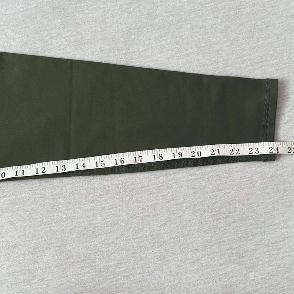 NWT Lezat eco-active, sustainable, activewear, workout set, olive green, Size S - Picture 16 of 16